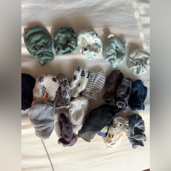 Other - Baby gloves